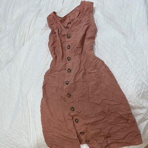 Elegant Sleeveless Button-Down Dress in Rust